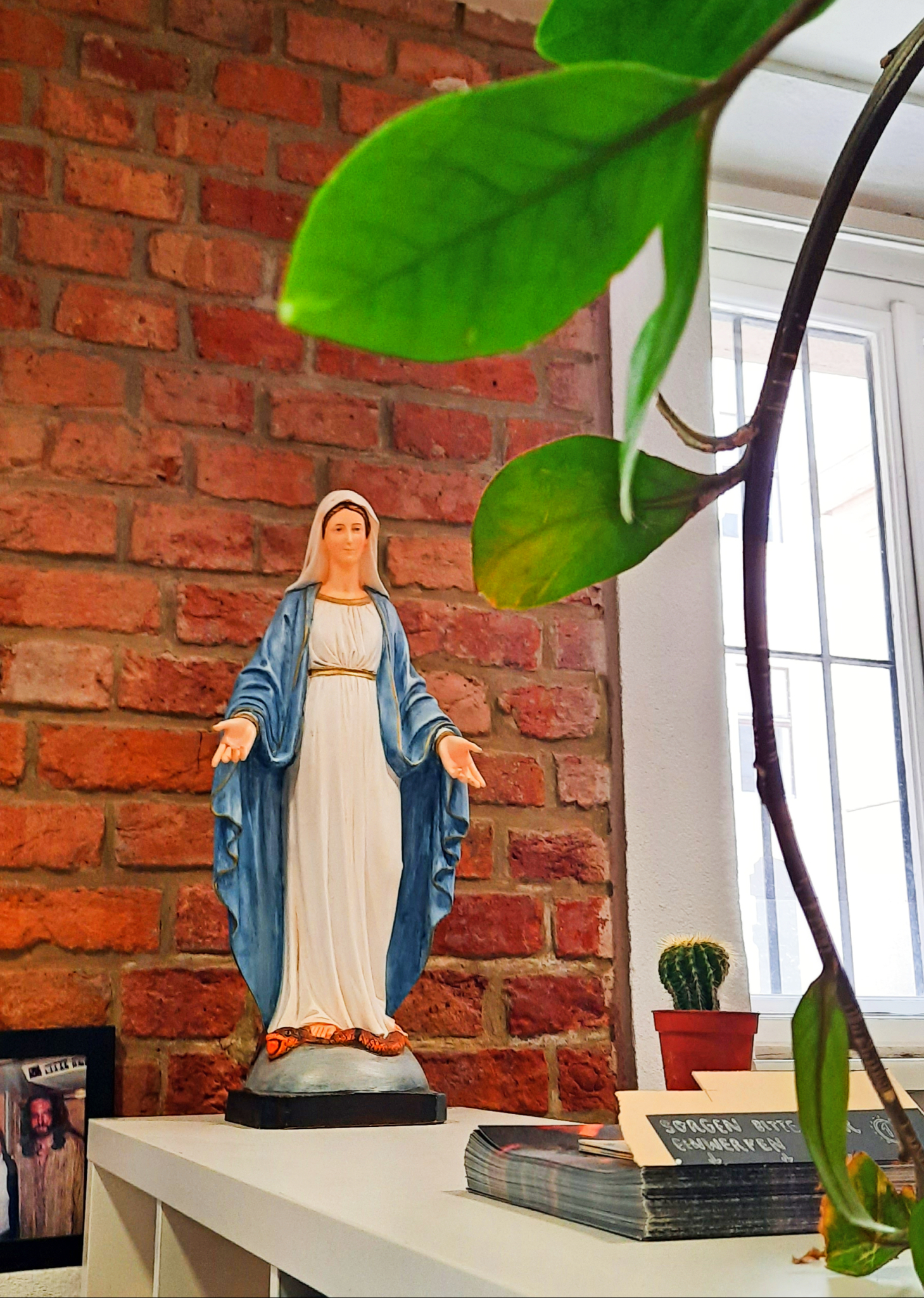 Tanja Maria Statue